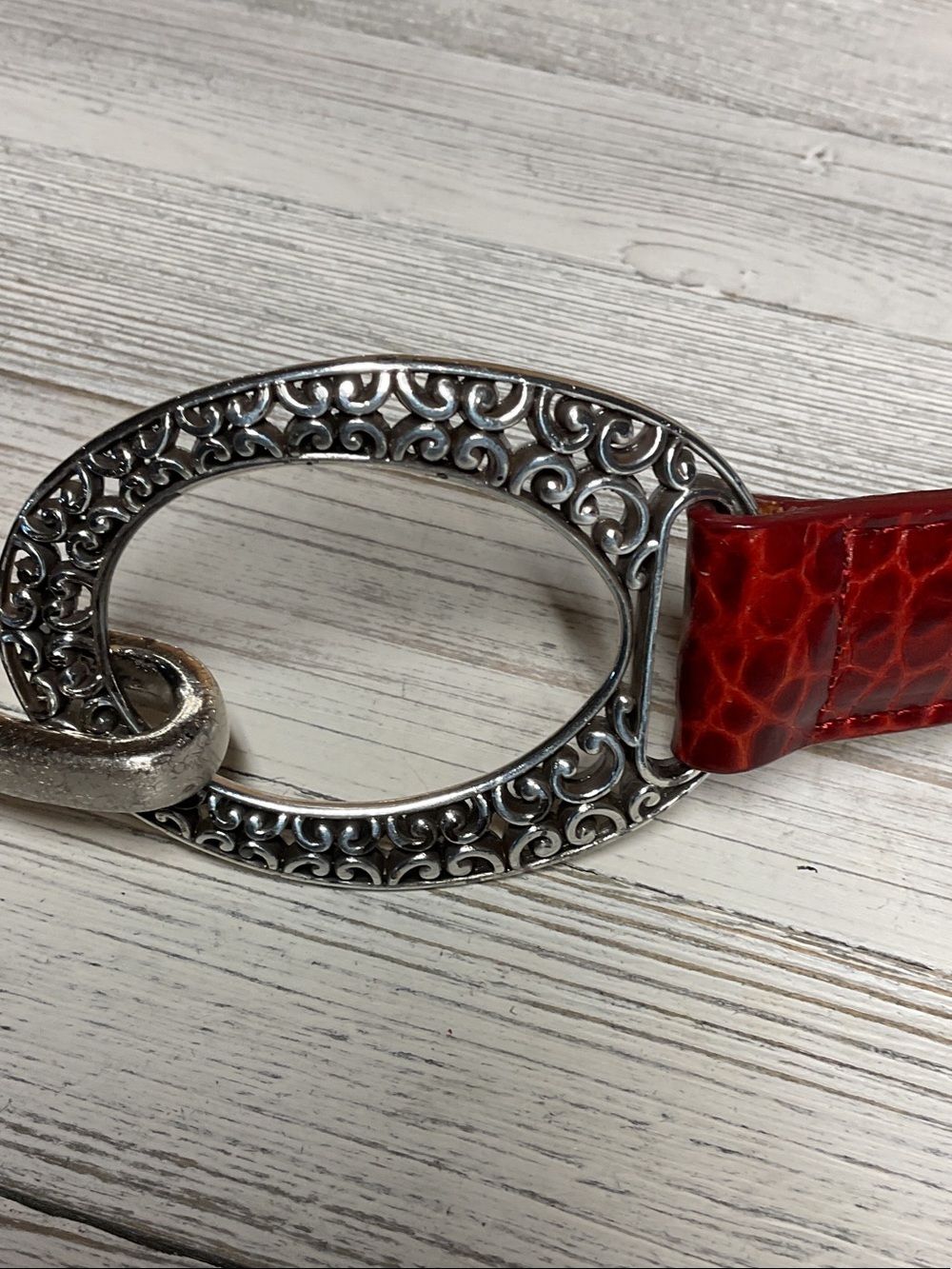 Ladies Brighton Red Leather Silver Rings Clasp Belt Size 32 faux croc - Picture 2 of 11